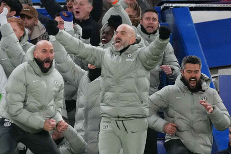 Premier League talking points: Chelsea pack a punch and Isak finally scores