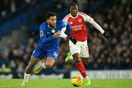 Chelsea hold Arsenal off in lively London derby despite Caicedo red card