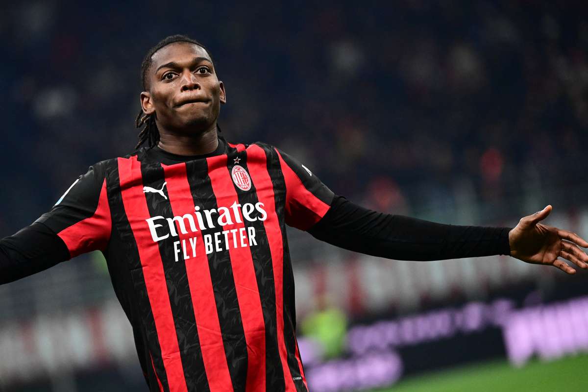 Leao the difference maker as AC Milan edge Lazio to go top of Serie A