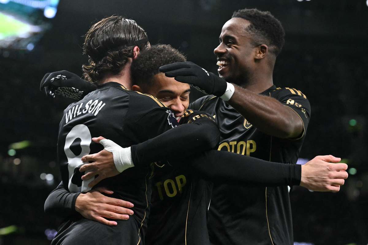 First-half horror show sees Tottenham fall to Fulham defeat