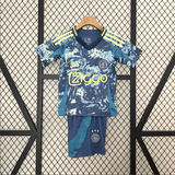 AJAX kid kit